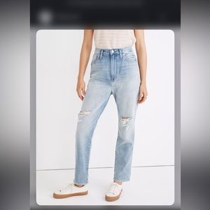 Madewell mom jeans light wash with knee distressing